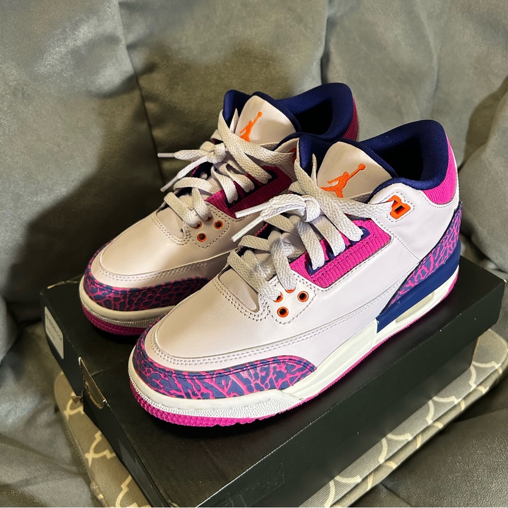 Air Jordan 3 Retro “Barley Grape” 🍇 (LIKE NEW / NEVER WORN) (Sz 4 Y / 6.5 Y) - Picture 7 of 10